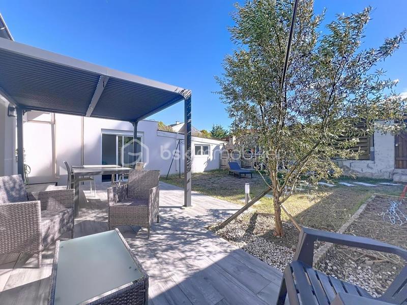 Maison - 126 m² - 6 pièces