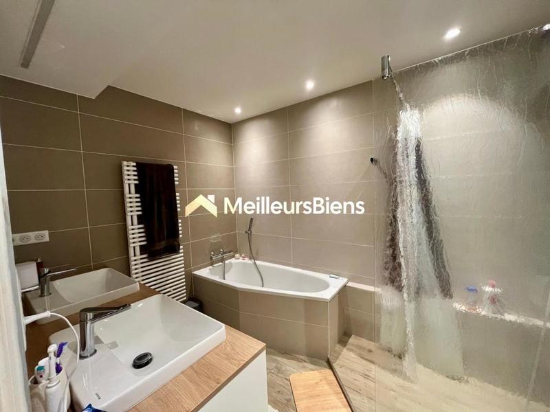 Appartement - 119 m² - 5 pièces