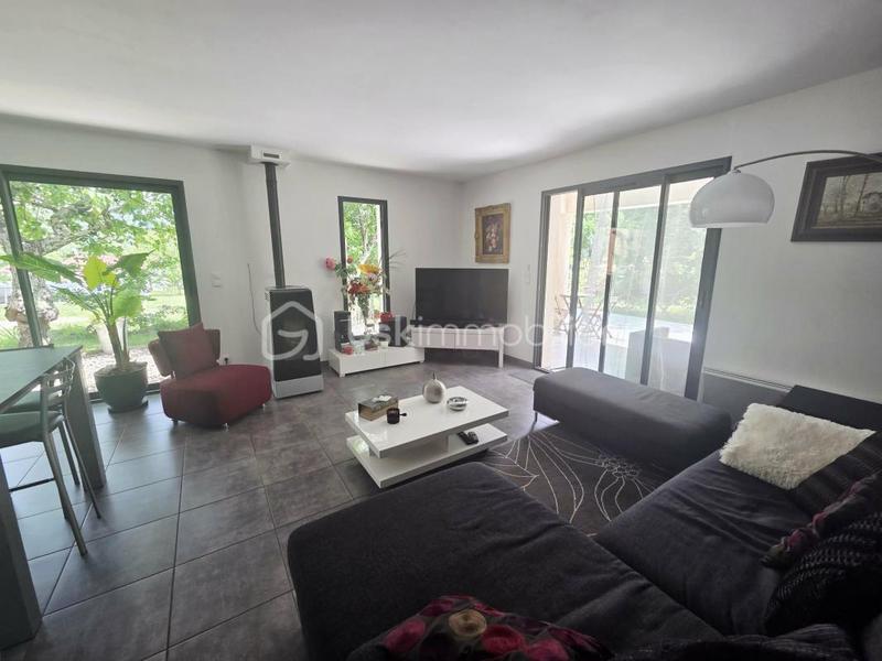 Maison - 102 m² - 5 pièces