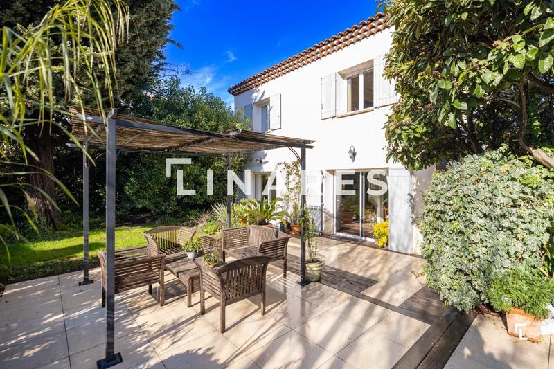 Maison - 142 m² - 4 pièces