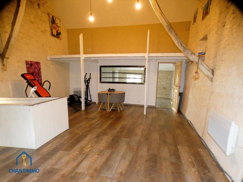 Maison - 210 m² - 6 pièces