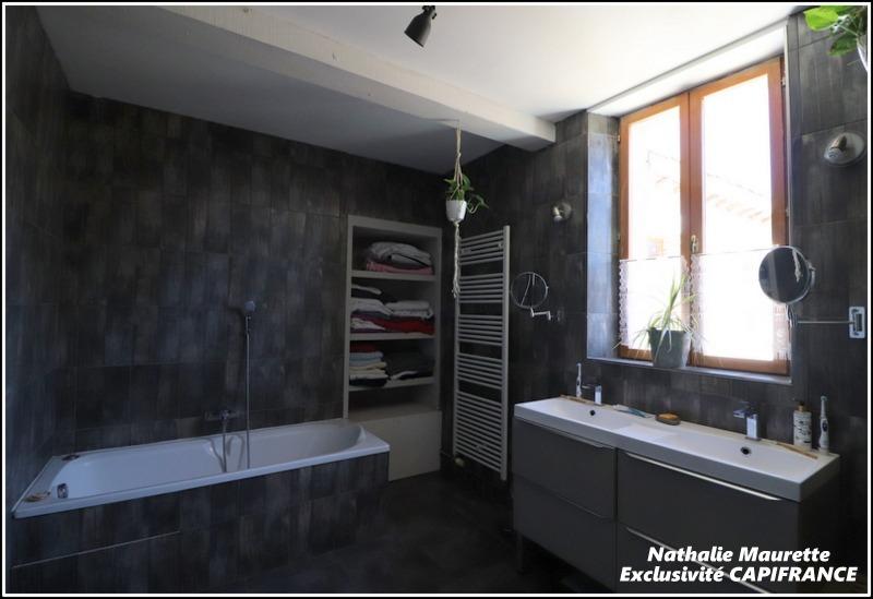 Maison - 450 m² - 13 pièces