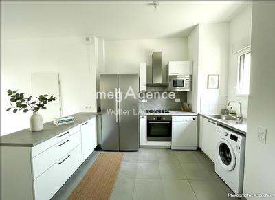 Appartement - 70 m² - 3 pièces