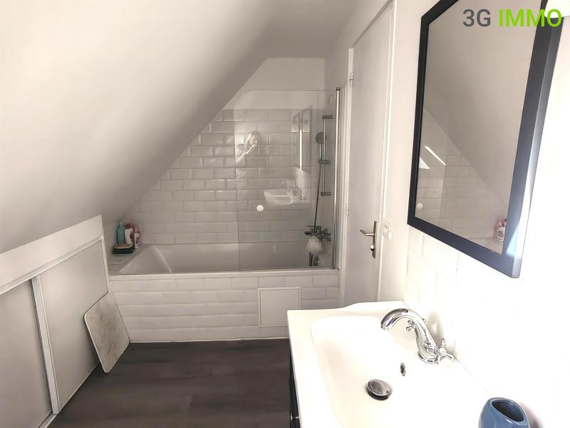 Maison traditionnelle - 130 m² - 7 pièces