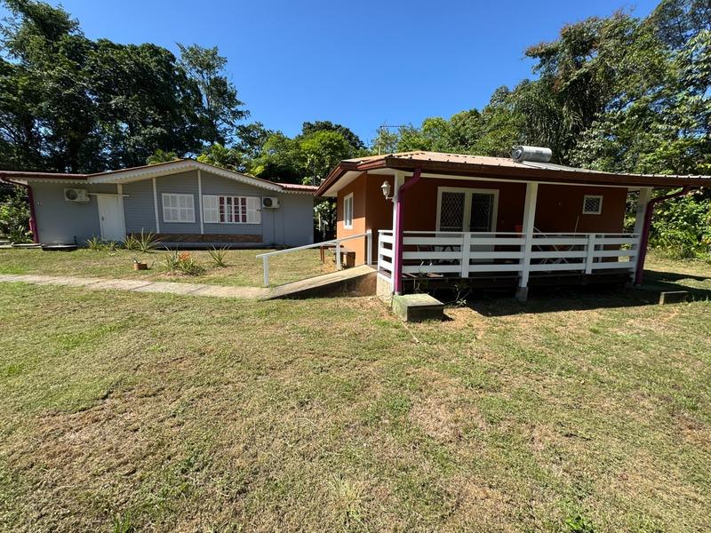 Fonds de commerce - 4 550 m²