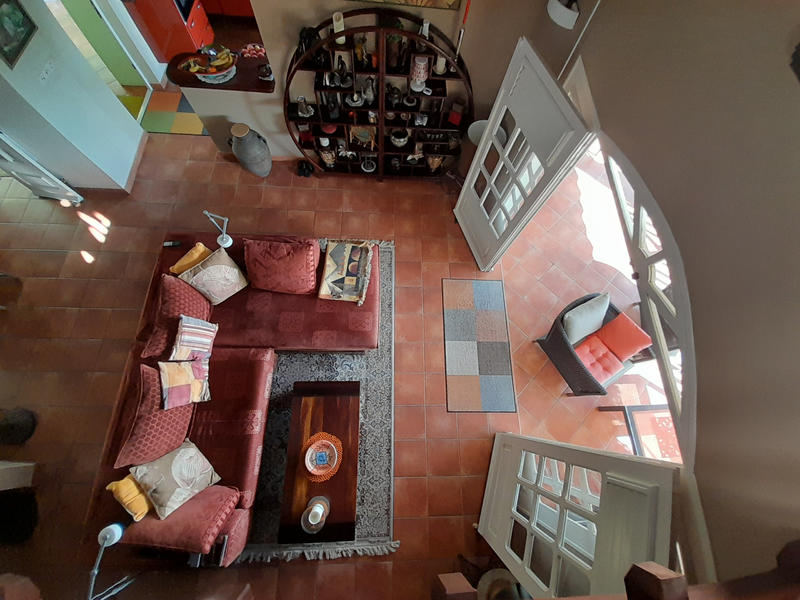 Maison - 240 m² - 9 pièces