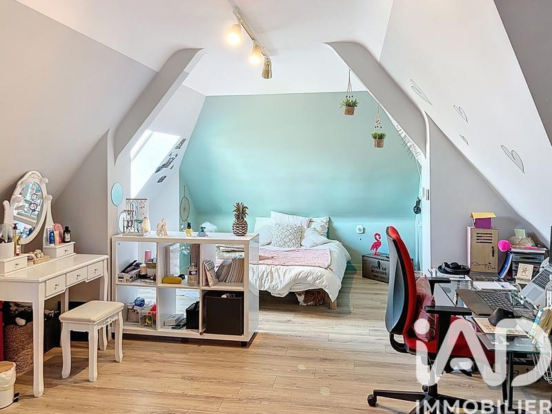 Maison - 186 m² - 7 pièces