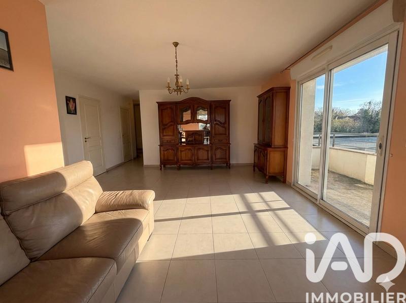 Appartement - 81 m² - 3 pièces