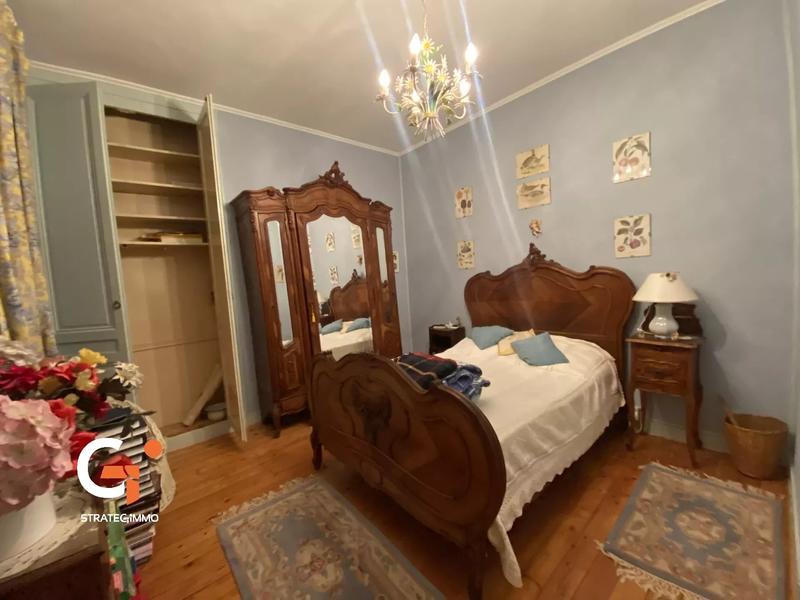 Maison - 190 m² - 7 pièces