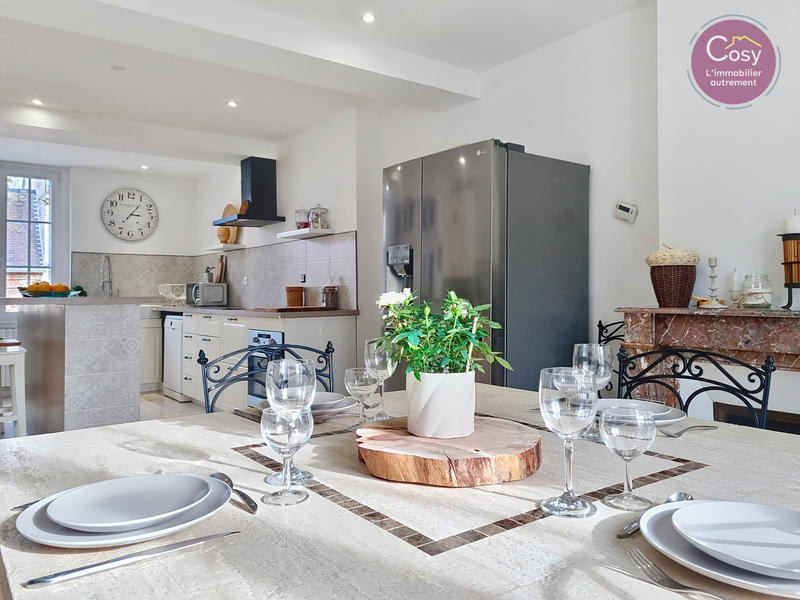 Maison - 229 m² - 7 pièces