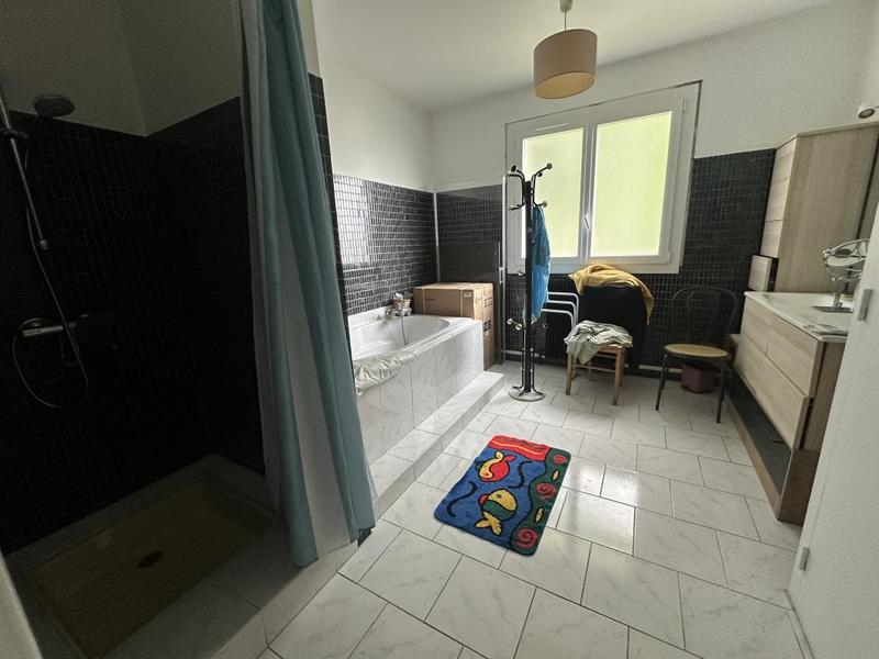 Maison - 142 m² - 5 pièces