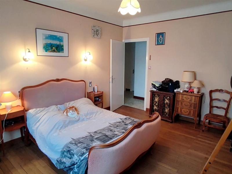 Maison - 198 m² - 6 pièces