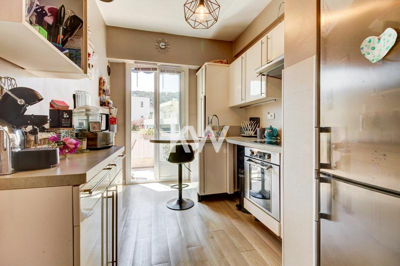 Appartement - 70 m² - 3 pièces