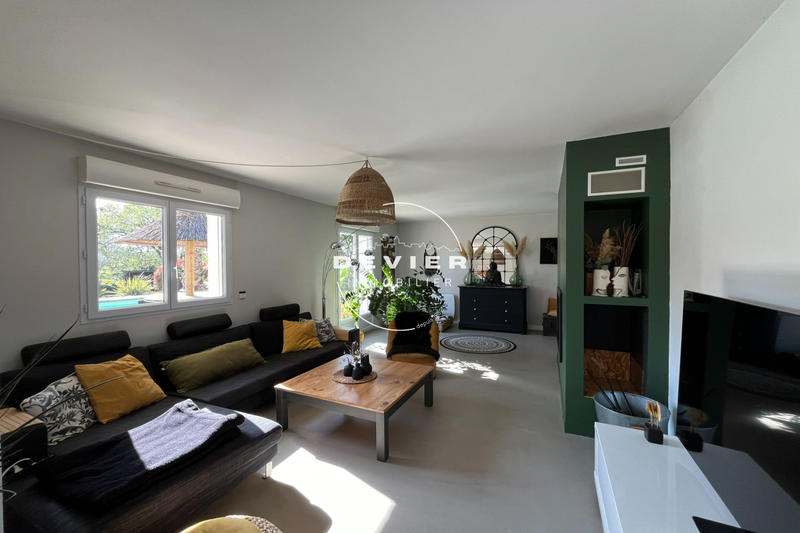 Maison - 180 m² - 6 pièces