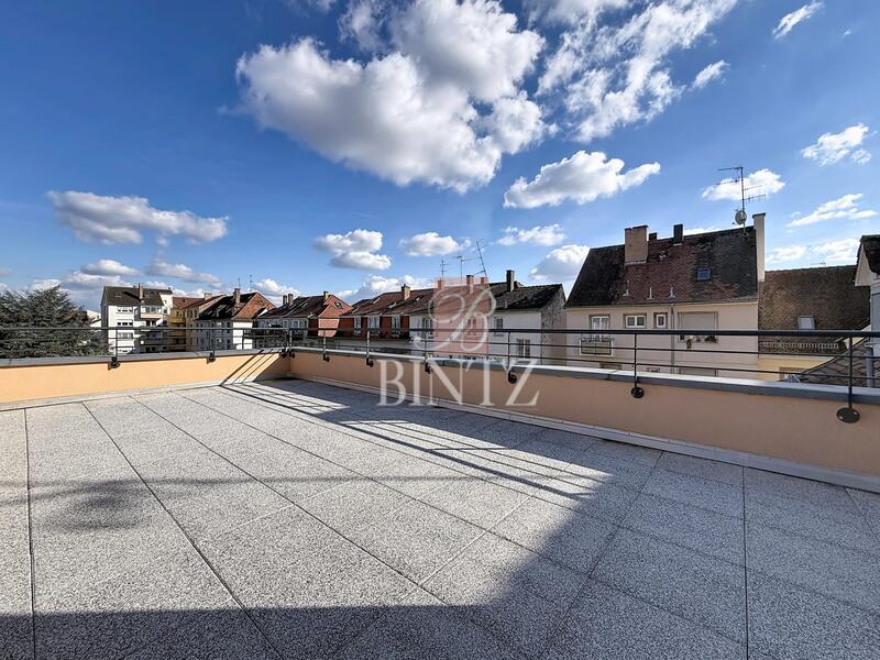 Maison - 223 m² - 10 pièces