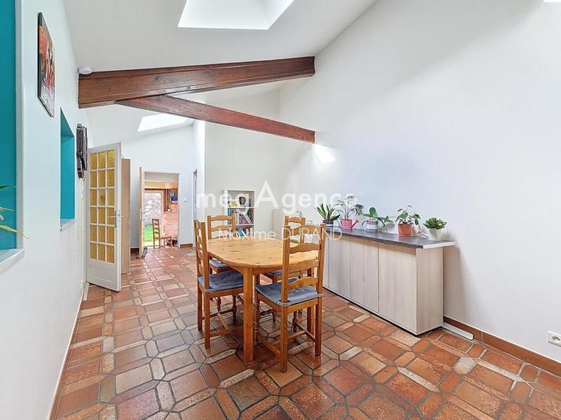 Maison - 93 m² - 5 pièces