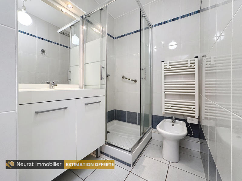 Appartement - 84 m² - 4 pièces