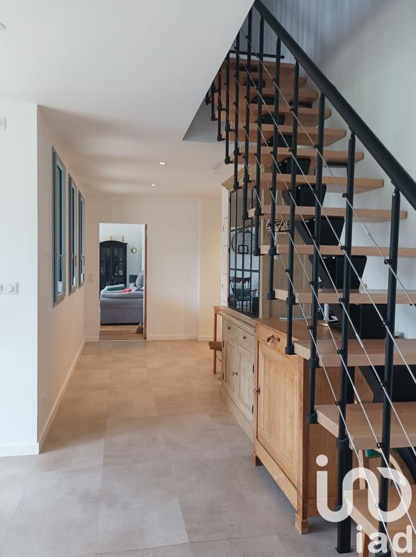 Maison - 213 m² - 10 pièces