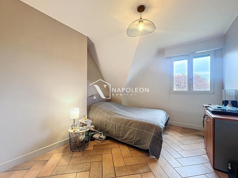 Maison - 190 m² - 6 pièces