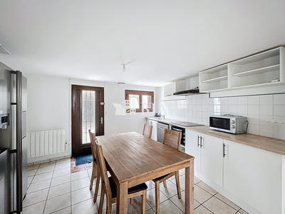 Maison - 80 m² - 5 pièces