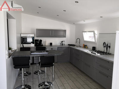 Maison - 75 m² - 4 pièces