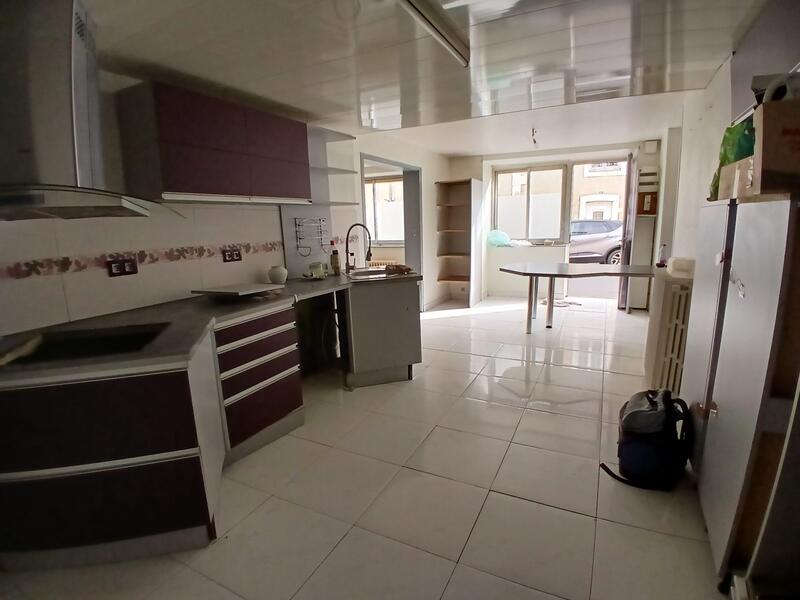 Maison - 168 m² - 8 pièces