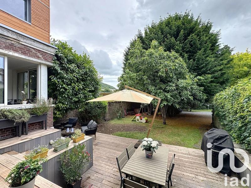 Maison de ville - 234 m² - 8 pièces