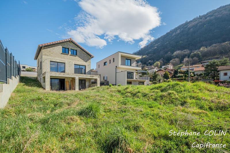 Maison - 191 m² - 7 pièces