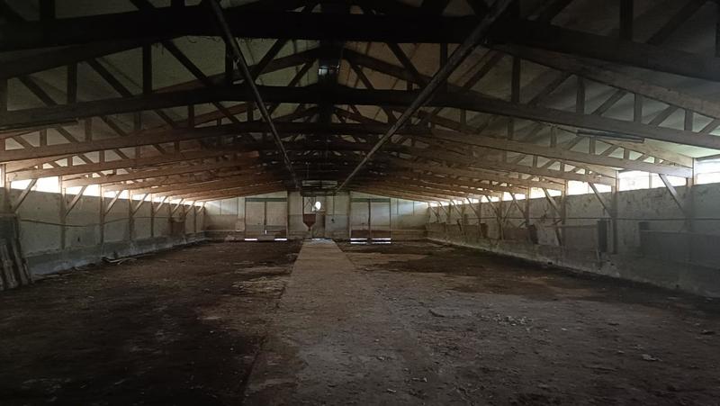 Terrain industriel - 4 838 m²