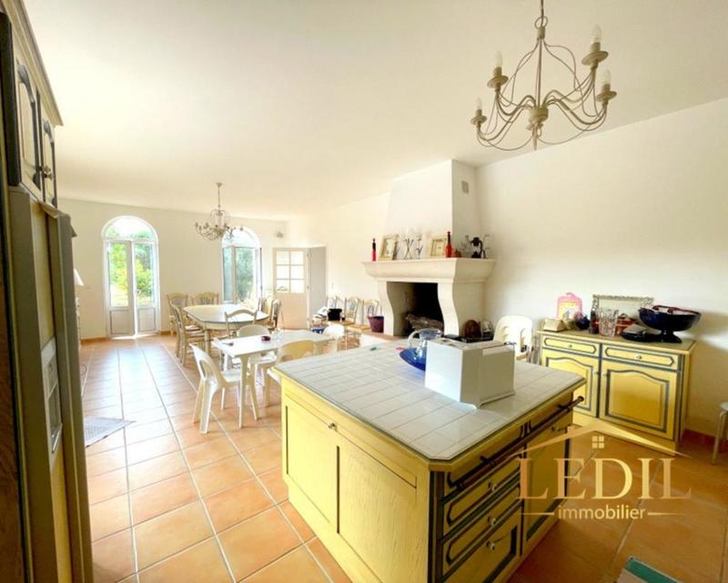 Maison de maîtres - 214 m² - 6 pièces