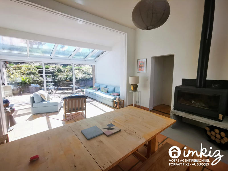 Maison - 260 m² - 9 pièces