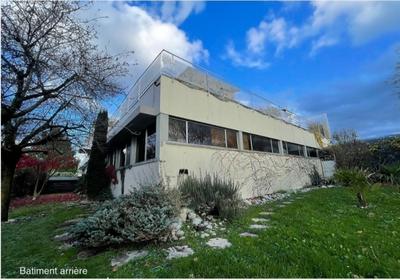 Local commercial - 1 550 m²