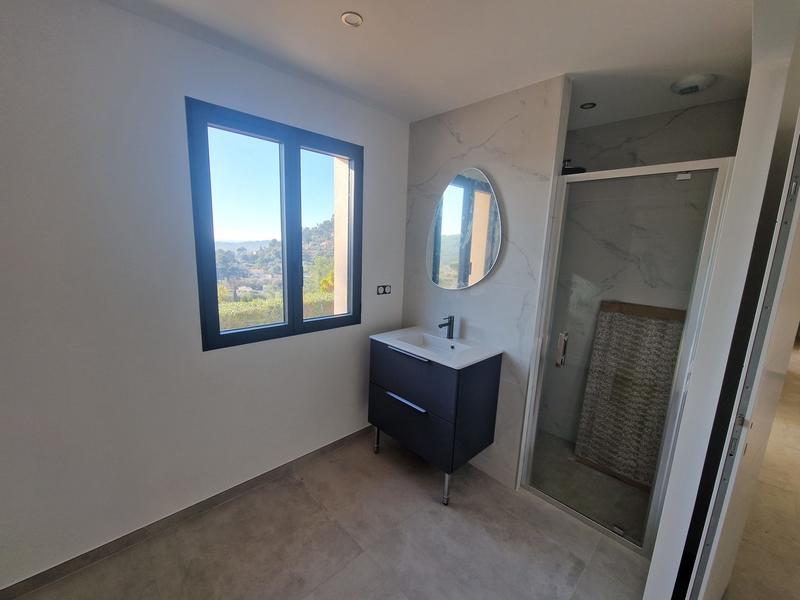 Villa - 180 m² - 7 pièces