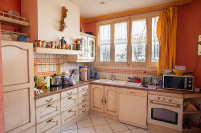 Immeuble - 70 m² - 7 pièces