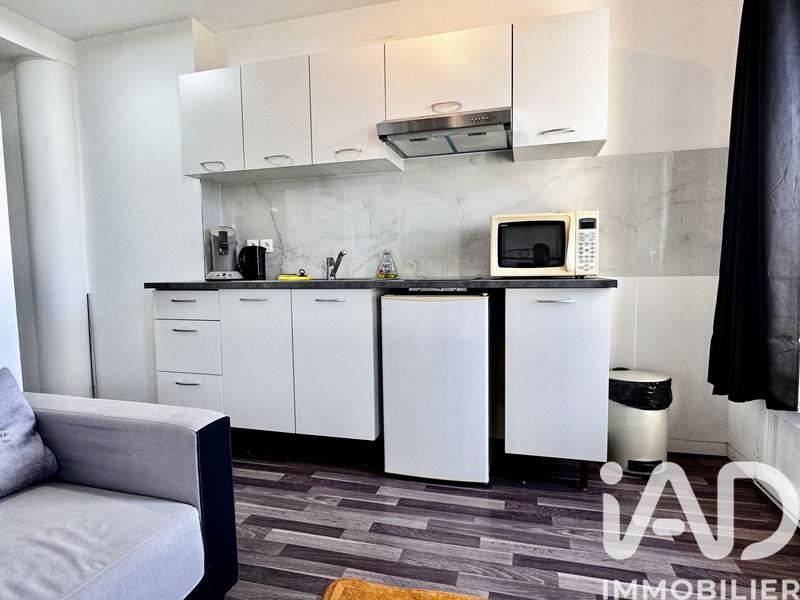 Maison - 312 m² - 13 pièces