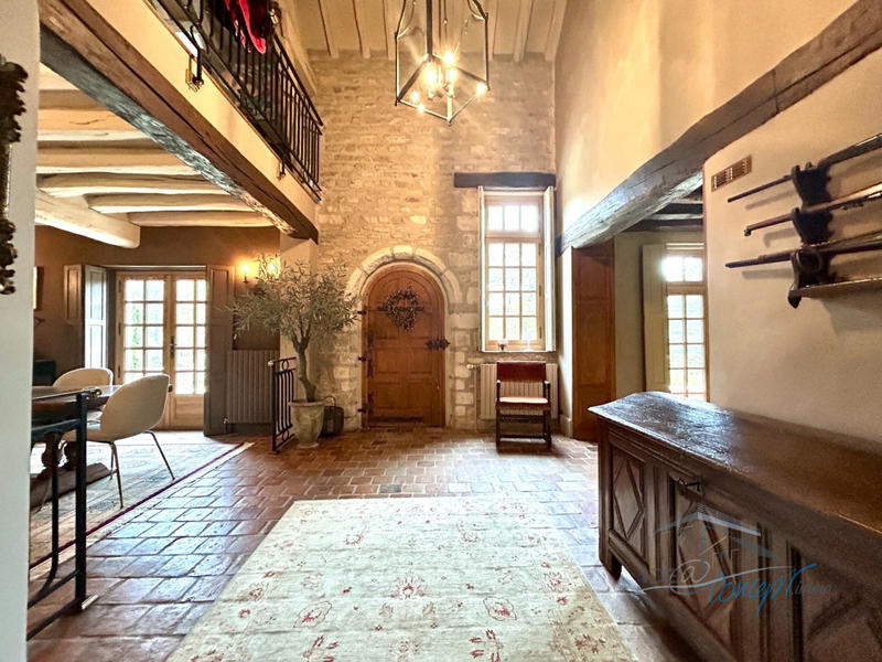 Maison ancienne - 340 m² - 9 pièces