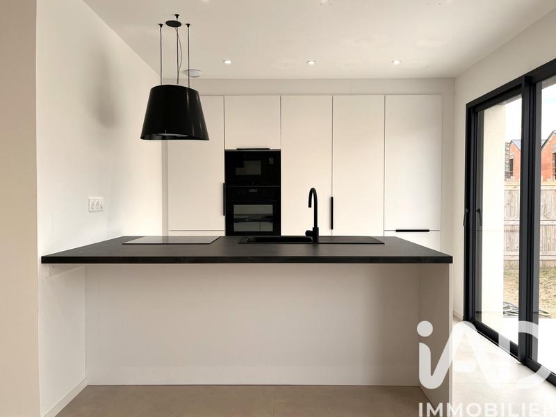 Maison - 83 m² - 5 pièces