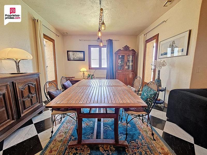 Villa - 265 m² - 8 pièces