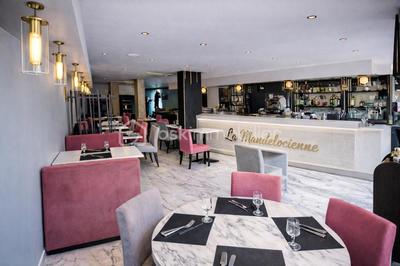 Bureau - 150 m² - 3 pièces