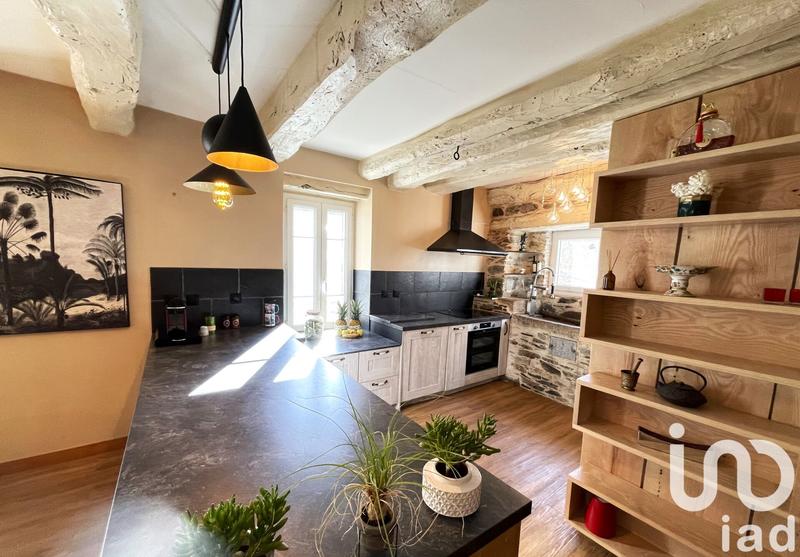 Maison - 225 m² - 6 pièces