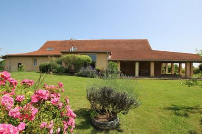 Ferme - 248 m² - 9 pièces