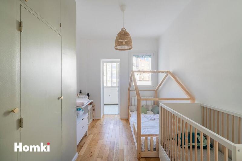 Appartement - 81 m² - 3 pièces