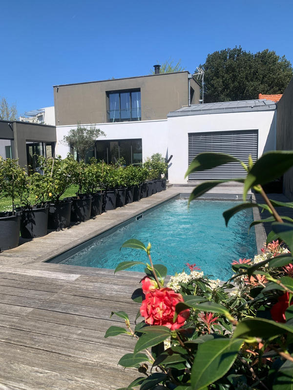 Maison contemporaine - 211 m² - 6 pièces