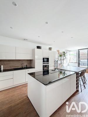 Appartement - 104 m² - 4 pièces