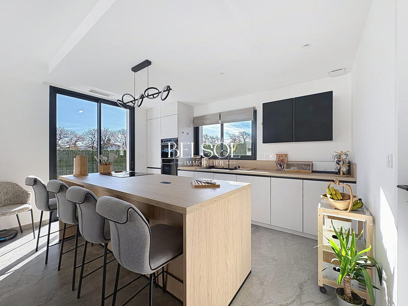 Villa - 140 m² - 5 pièces