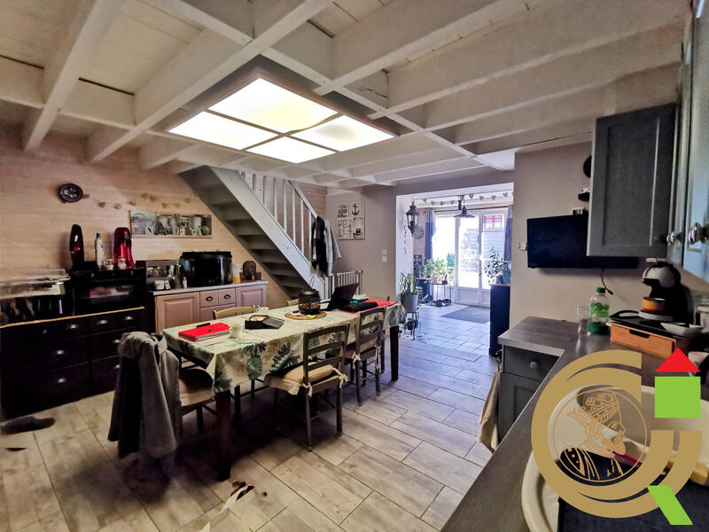 Maison ancienne - 388 m² - 20 pièces