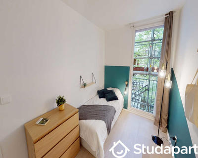 Chambre - 140 m² - 1 pièce