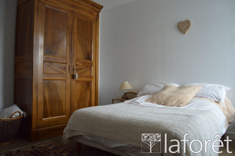 Appartement - 220 m² - 5 pièces