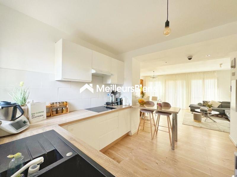 Appartement - 70 m² - 3 pièces