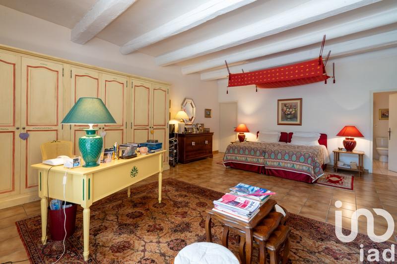 Maison - 479 m² - 10 pièces